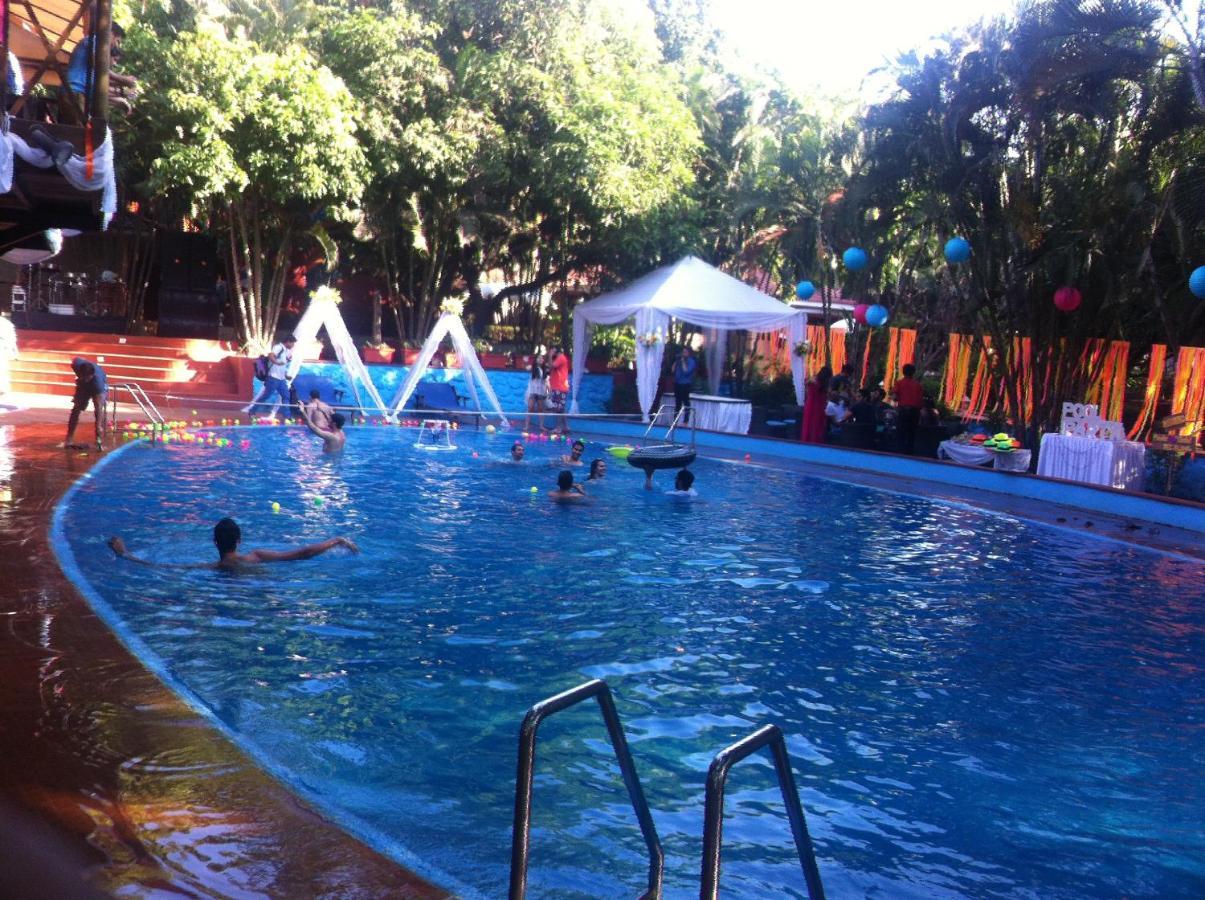 Outpost@Alibaug Hotel Alībāg Buitenkant foto