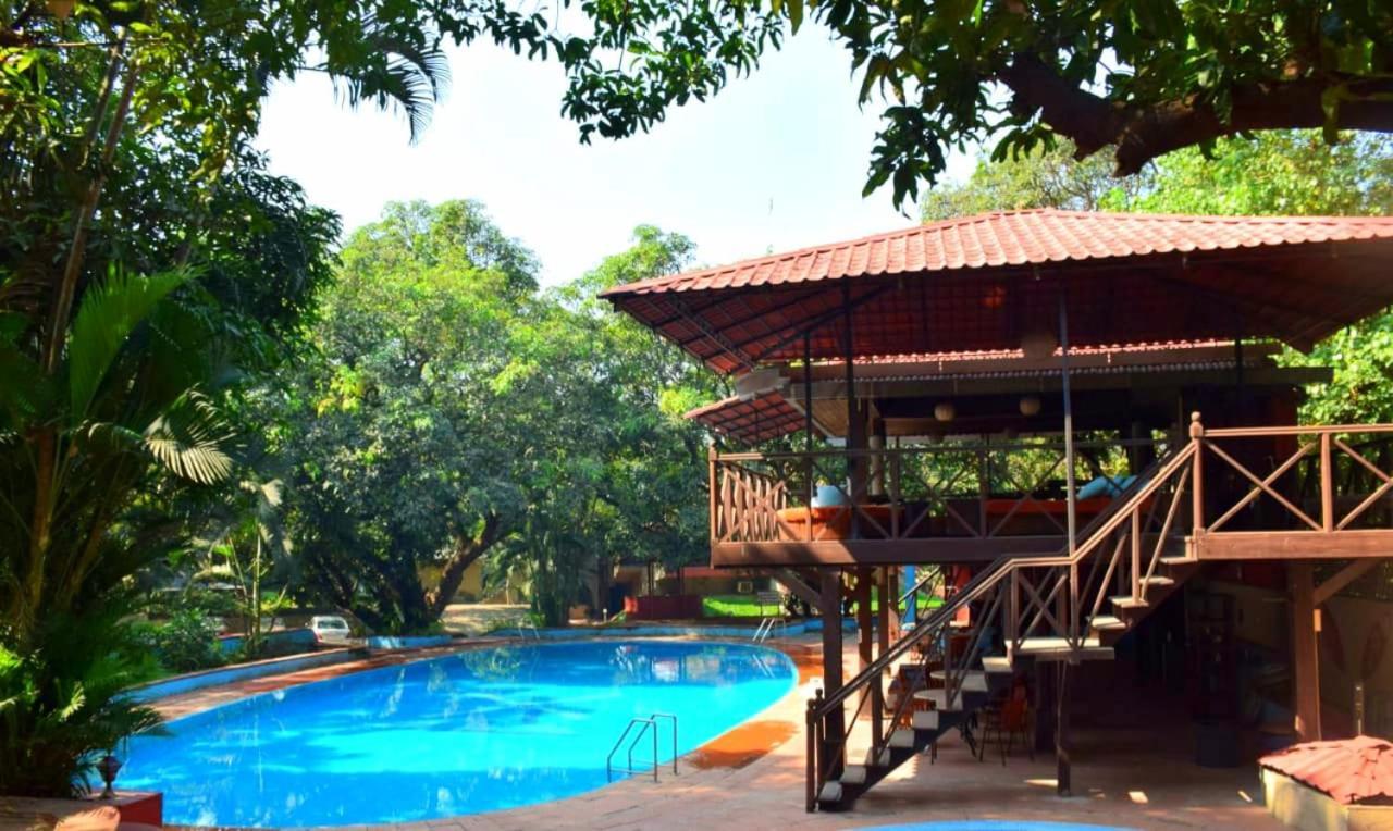 Outpost@Alibaug Hotel Alībāg Buitenkant foto