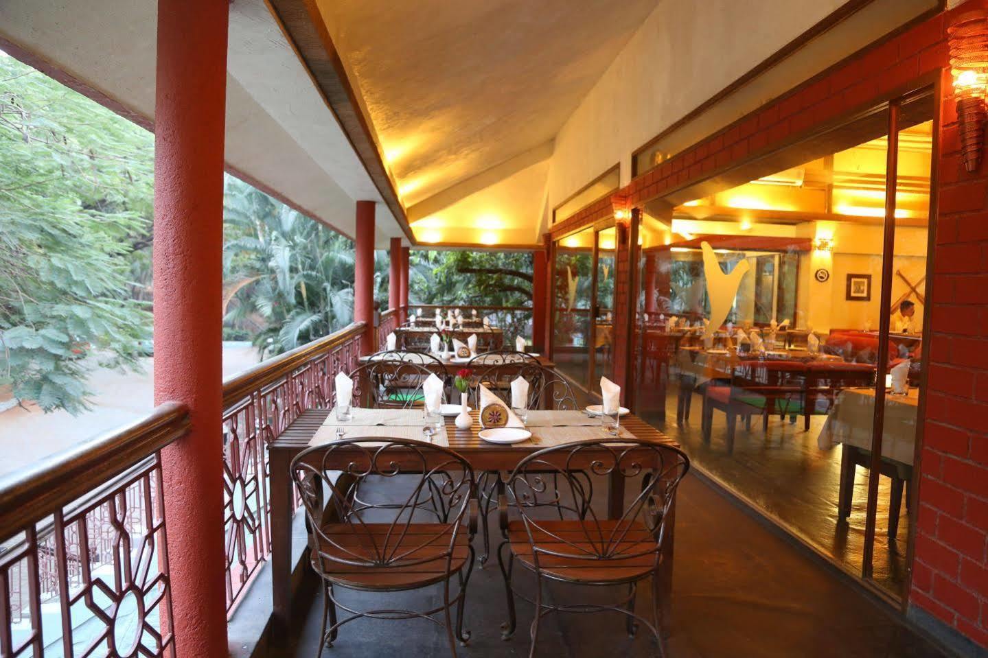 Outpost@Alibaug Hotel Alībāg Buitenkant foto