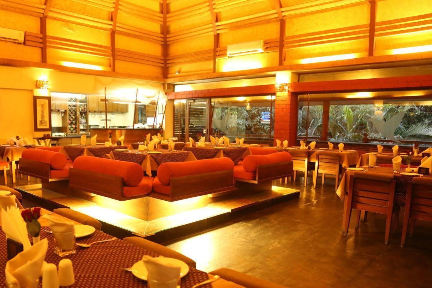Outpost@Alibaug Hotel Alībāg Buitenkant foto