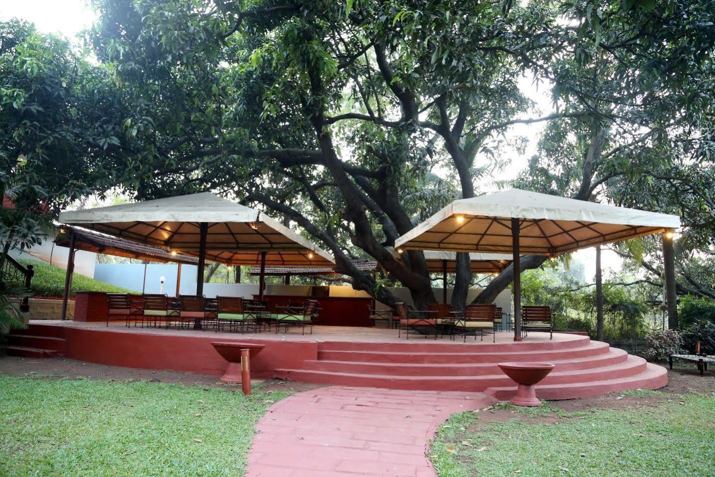 Outpost@Alibaug Hotel Alībāg Buitenkant foto